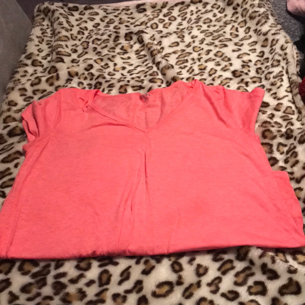 V neck tee - Picture 3 of 4